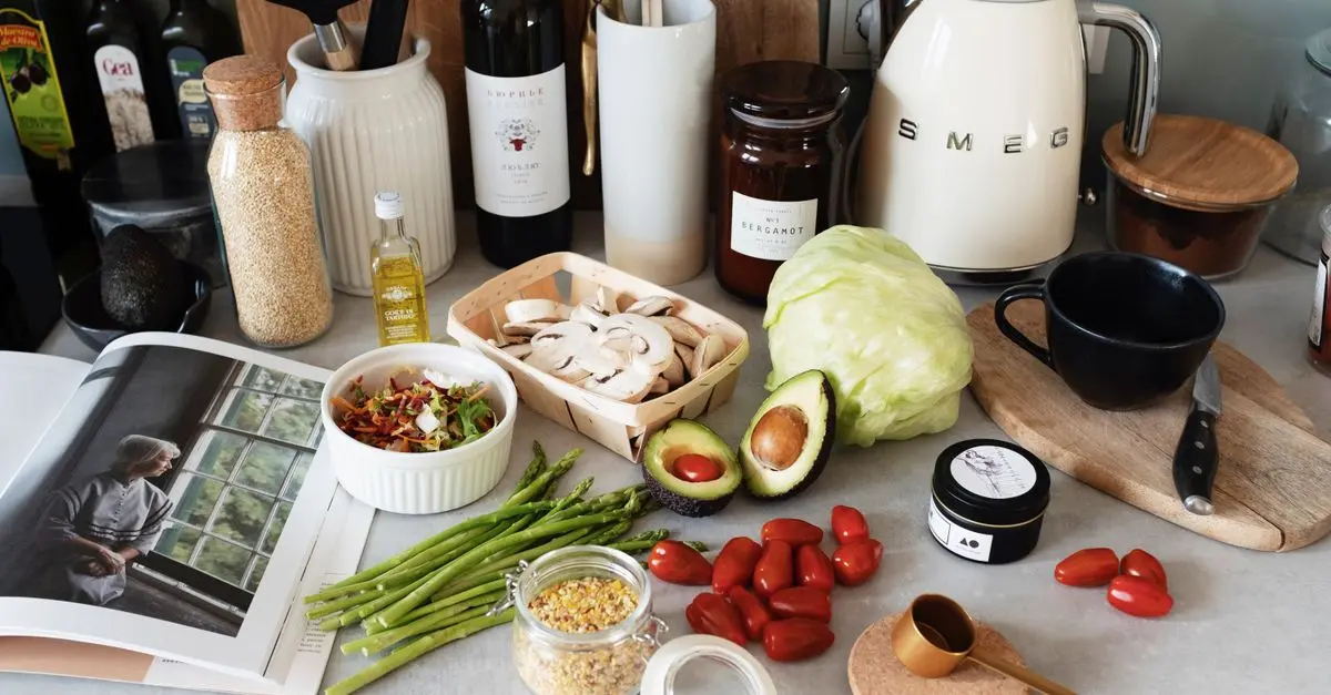 10 Ingredientes Esenciales que Todo Chef Debe Tener en su Cocina