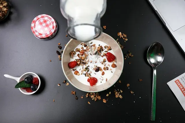 Cómo hacer una deliciosa salsa de yogur perfecta: receta y secretos
