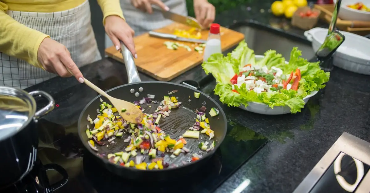 Cómo usar la plancha de cocina: trucos y consejos