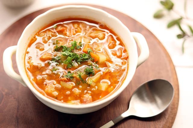 Cómo hacer una sopa minestrone perfecta: receta y secretos