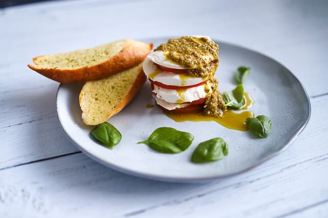 5 secretos para hacer una salsa pesto perfecta