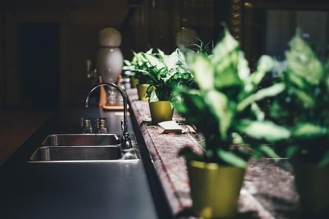 10 Herramientas de Cocina que Todo Chef Necesita