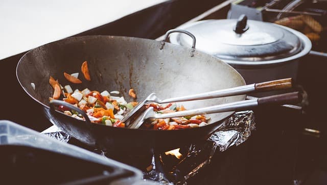 Cómo elegir la mejor sartén para tus recetas: guía completa
